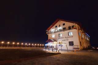 Гостевой дом Ianalin - Pensiune & Restaurant Targu Trotuş Двухместный номер с 1 кроватью-1